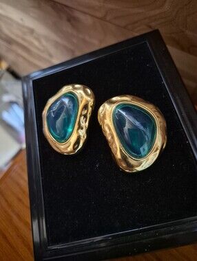 Gold-Tone Drop Earrings with  Green Cabochon
